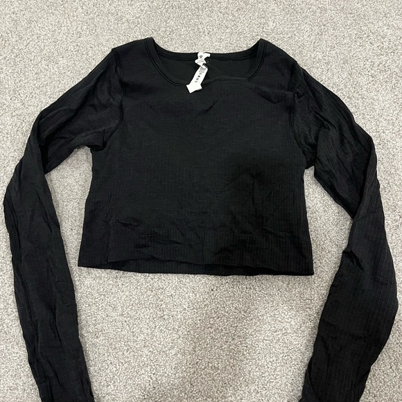 lululemon athletica Tops - lululemon athletica Black Long Sleeve Top